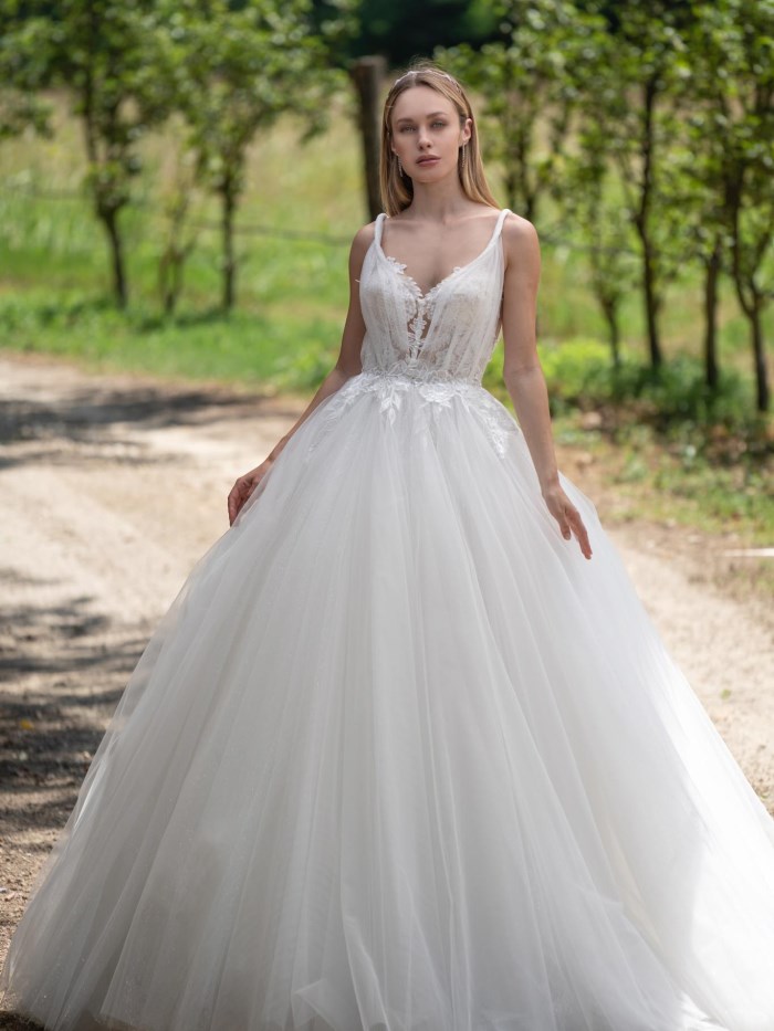 Magnani Bridal Couture - Magnani Bridal couture  BC 229